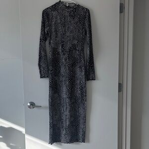 Topshop Gray & Black Snake Print Mock Neck Dress Sz 8